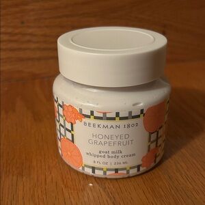 8 oz Beekman 1802 Honeyed Grapefruit Pure Goat Milk Whipped Body Cream